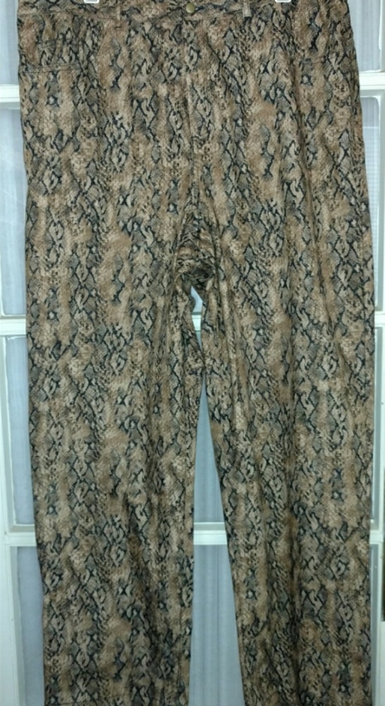 Samantha gray snake print pants